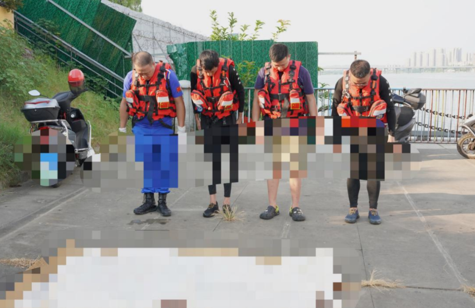 1726372064775023747.png image.png